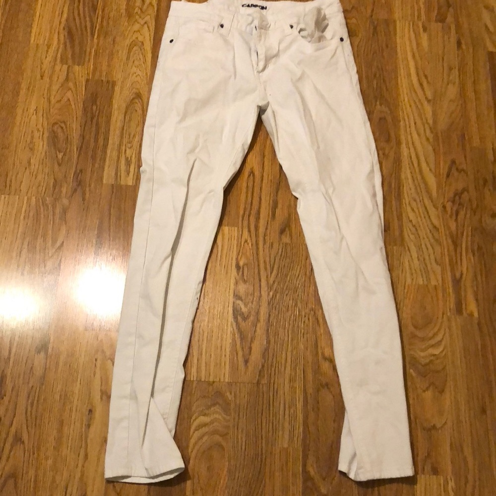 White skinny jeans